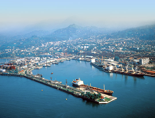 Warhammer_819_batumi_port.jpg Warhammer_819_batumi_port.jpg
